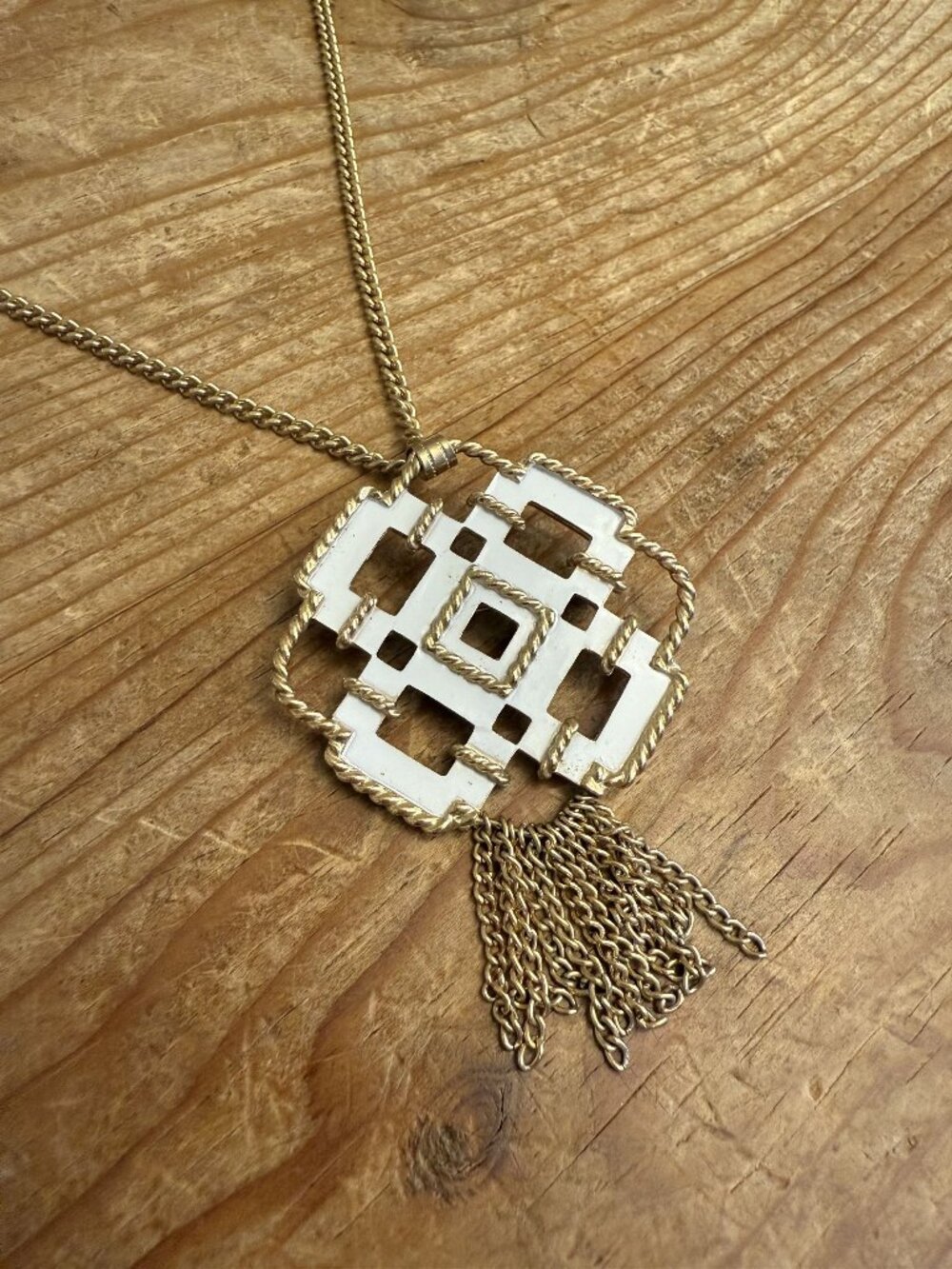 Vintage 1970's Avon Gold & White Toned Tassel Pendant Necklace